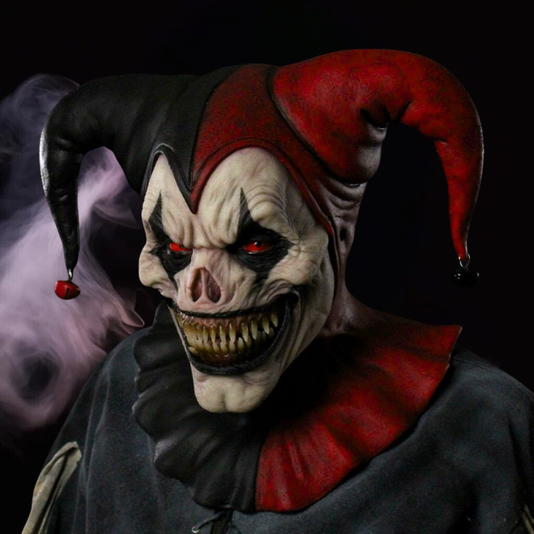 Jester Clown Mask – Dark Carnival Edition